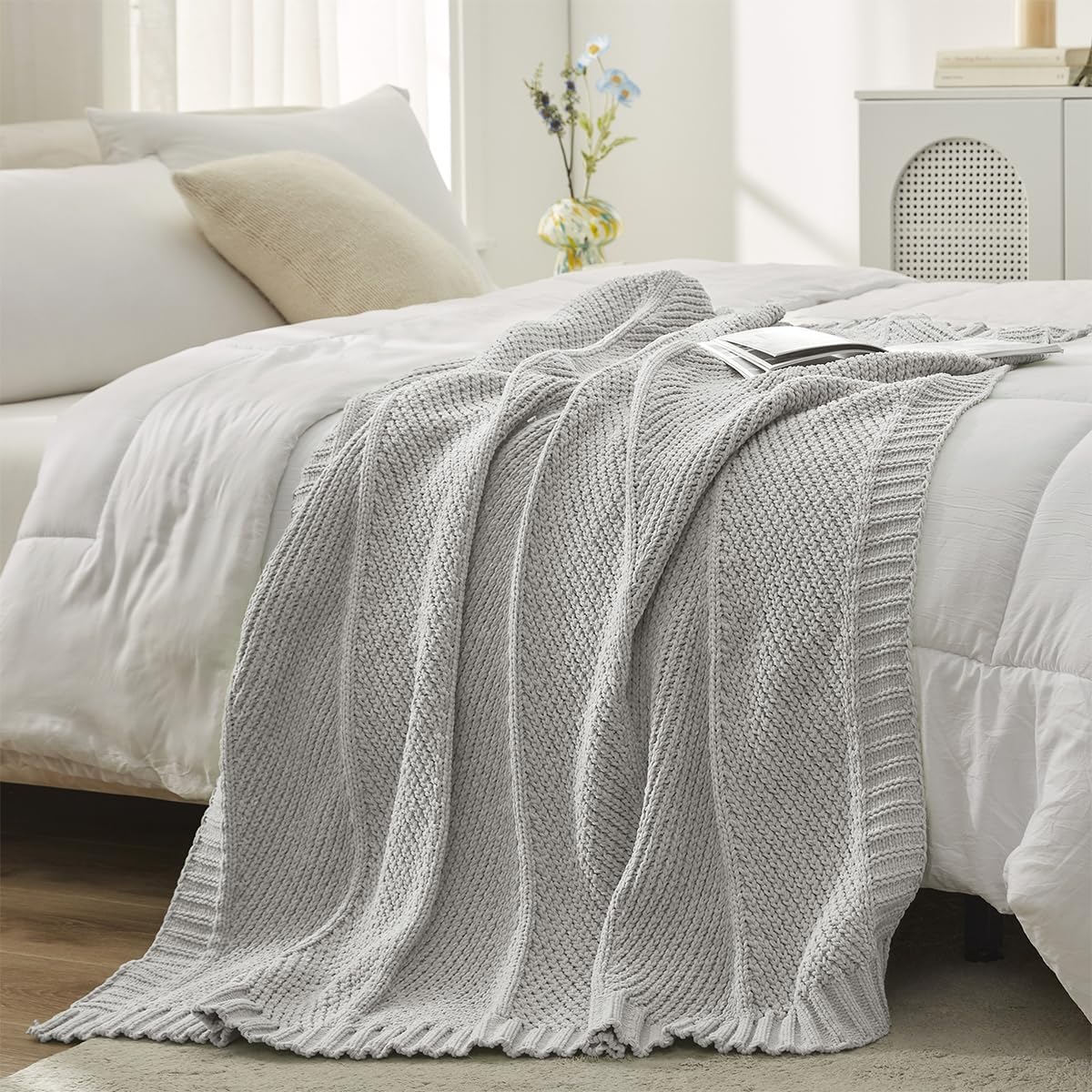 Amélie Home Chenille Knit Throw Blanket for Couch, Chevron Texture Decorative Soft Blanket for Sofa, Bed & Chair, 60"x80", Light Grey