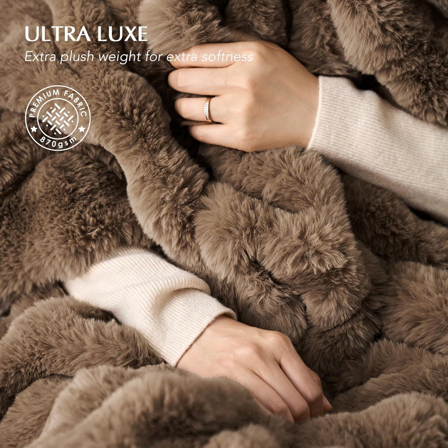 EVERGRACE Ultra Soft Luxury Fluffy Faux Rabbit Fur Throw Blanket, Thick Warm Fuzzy Blankets for Bed, Cozy Plush Reversible Blanket for Couch, Chair, Sofa, Natural Tan, 50x60 Inches, 870 GSM