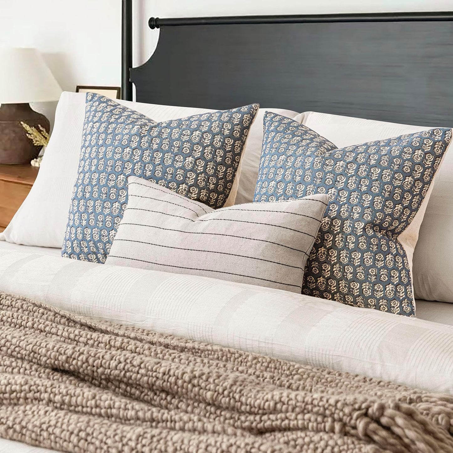 Foindtower Set of 2 Decorative Neutral Floral Print Throw Pillow Covers Vintage Accent Farmhouse Cushion Covers Boho Home Decor for Sofa Couch Chair Bedroom Living Room Outdoor,22×22 Inch,Dusty Blue