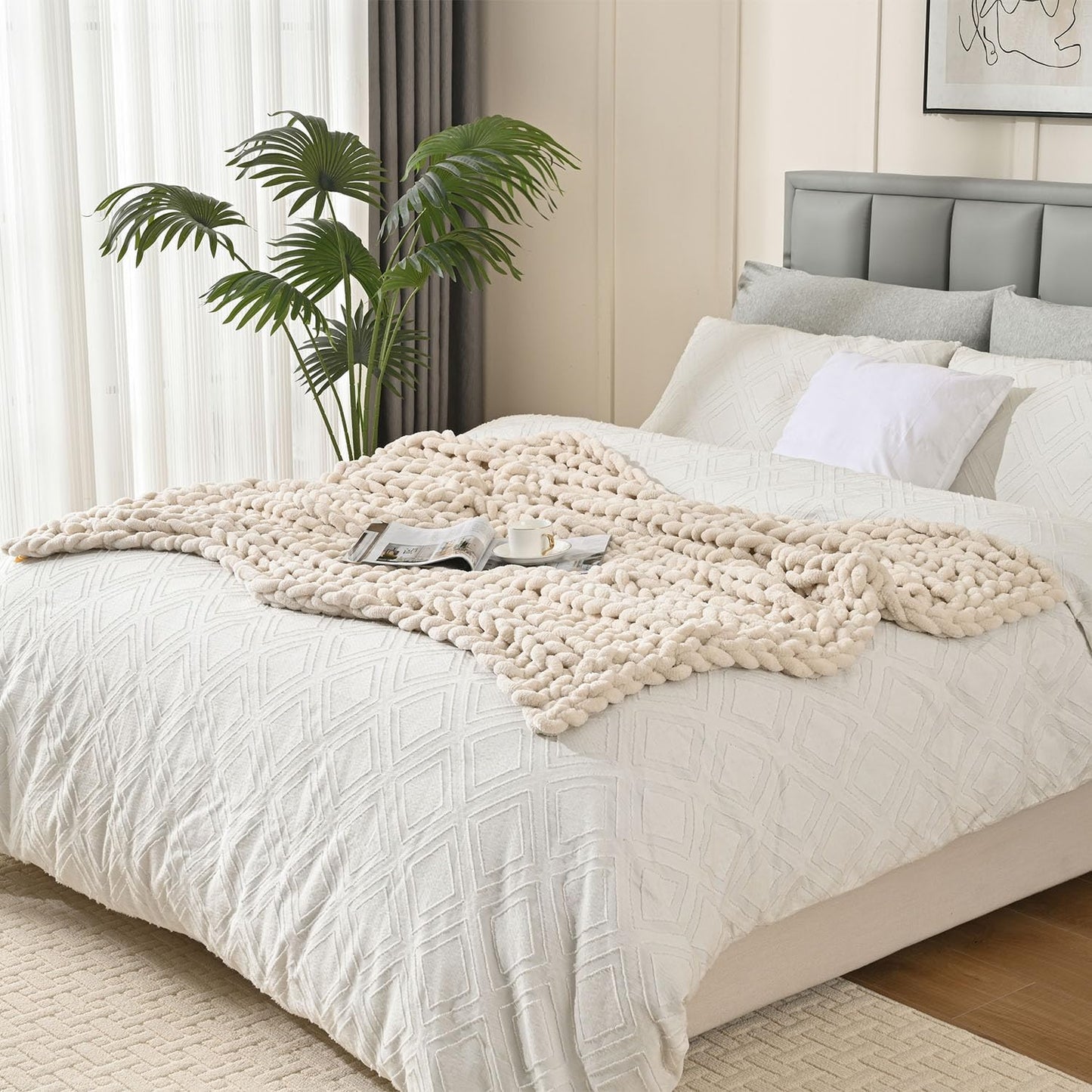 Esterra Chunky Knit Blanket Throw, 100% Handmade Chenille Throw Blanket 40"x50", Soft Thick Yarn Cable Knit Crochet Throw Blanket Rope Knot Throw for Couch Bed Sofa, Apricot White