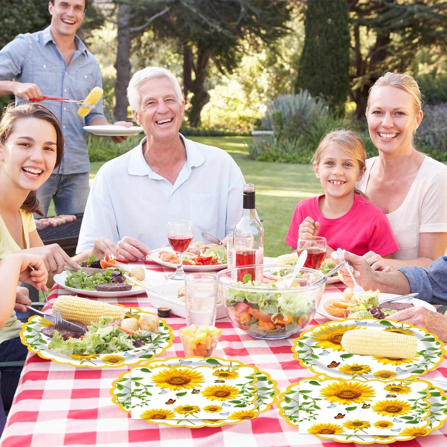 40 Pcs Sunflower Party Dessert Plates and Napkins Sets Fall sunflower 9" Paper Plates and 6.5" Napkins Party Supplies Tableware autumn Decoration For Birthday Picnic