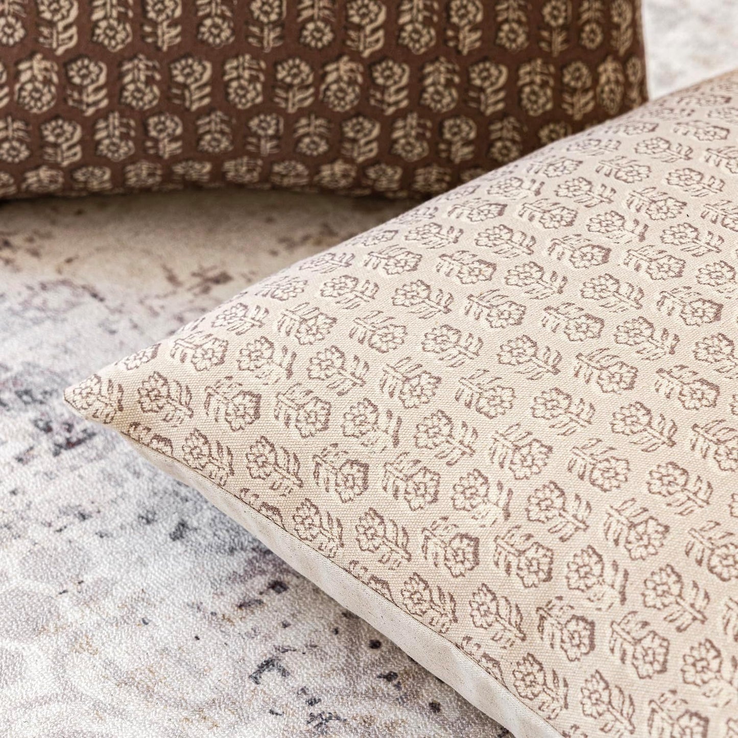 Foindtower Set of 2 Decorative Neutral Floral Print Throw Pillow Covers Vintage Accent Farmhouse Cushion Covers Boho Home Decor for Sofa Couch Chair Bedroom Living Room Outdoor,24×24 Inch,Ivory Beige