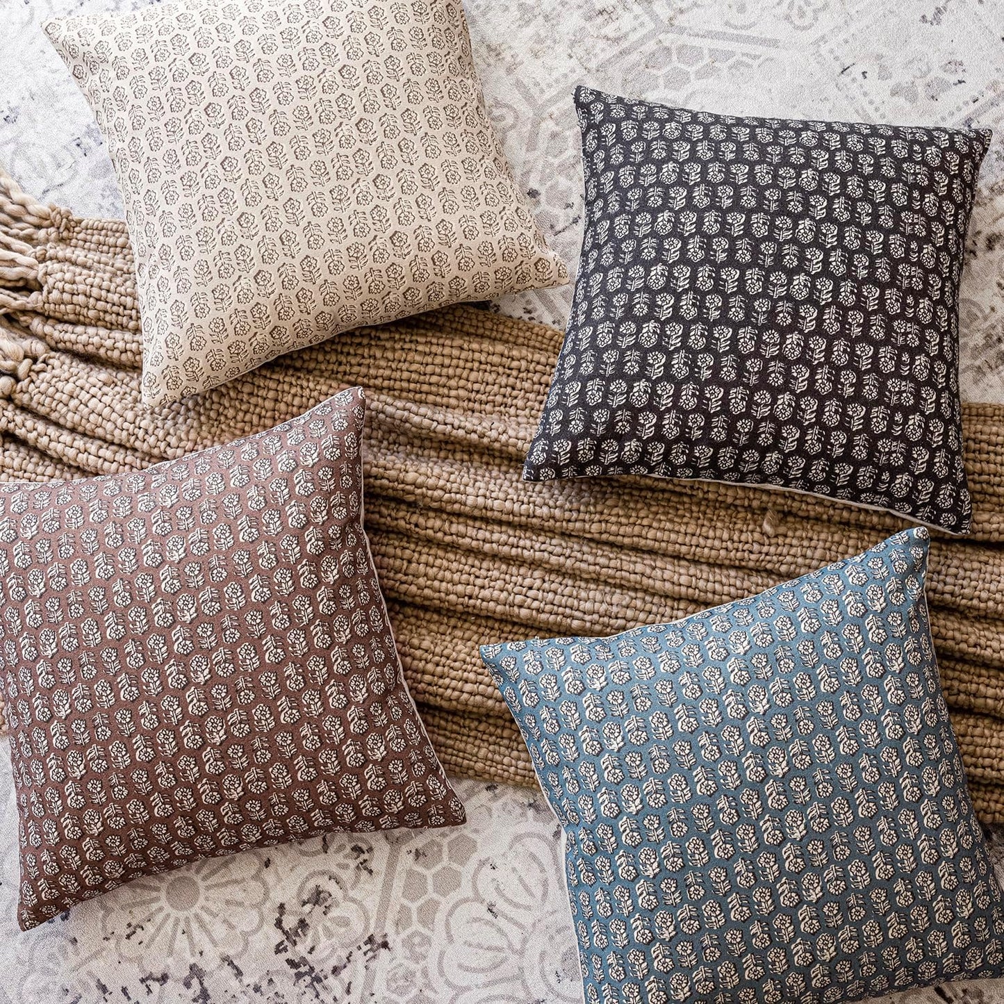 Foindtower Set of 2 Decorative Neutral Floral Print Throw Pillow Covers Vintage Accent Farmhouse Cushion Covers Boho Home Decor for Sofa Couch Chair Bedroom Living Room Outdoor,18×18 Inch,Black