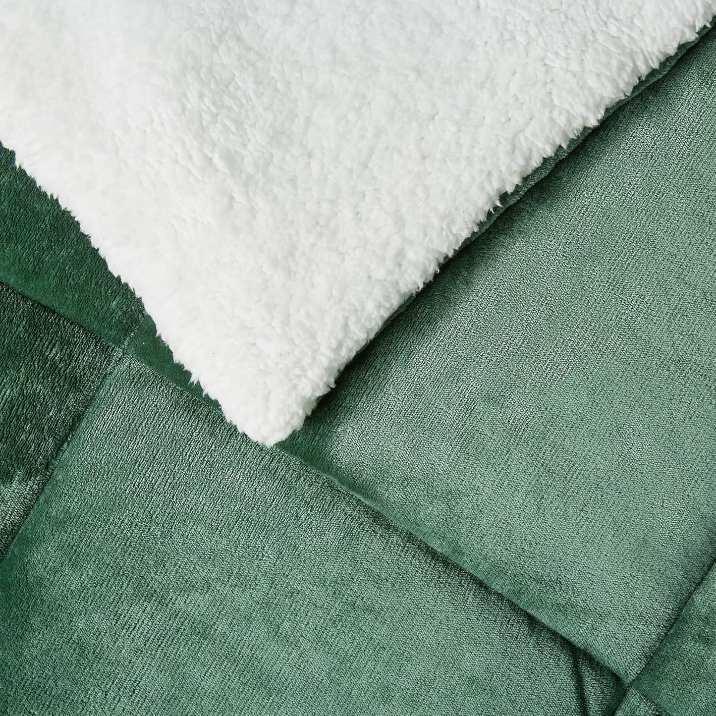 Amazon Basics Reversible Sherpa Comforter Set with Pillow Sham, Green, Queen/Full